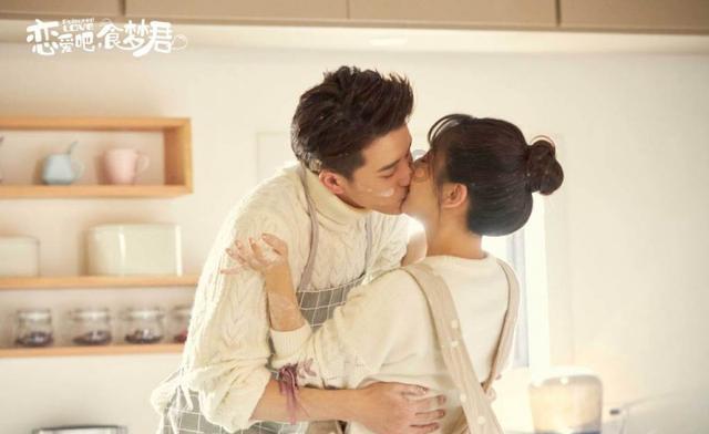 冬天来临以后，应该怎么穿羽绒服保暖且显瘦呢？游戏画面
